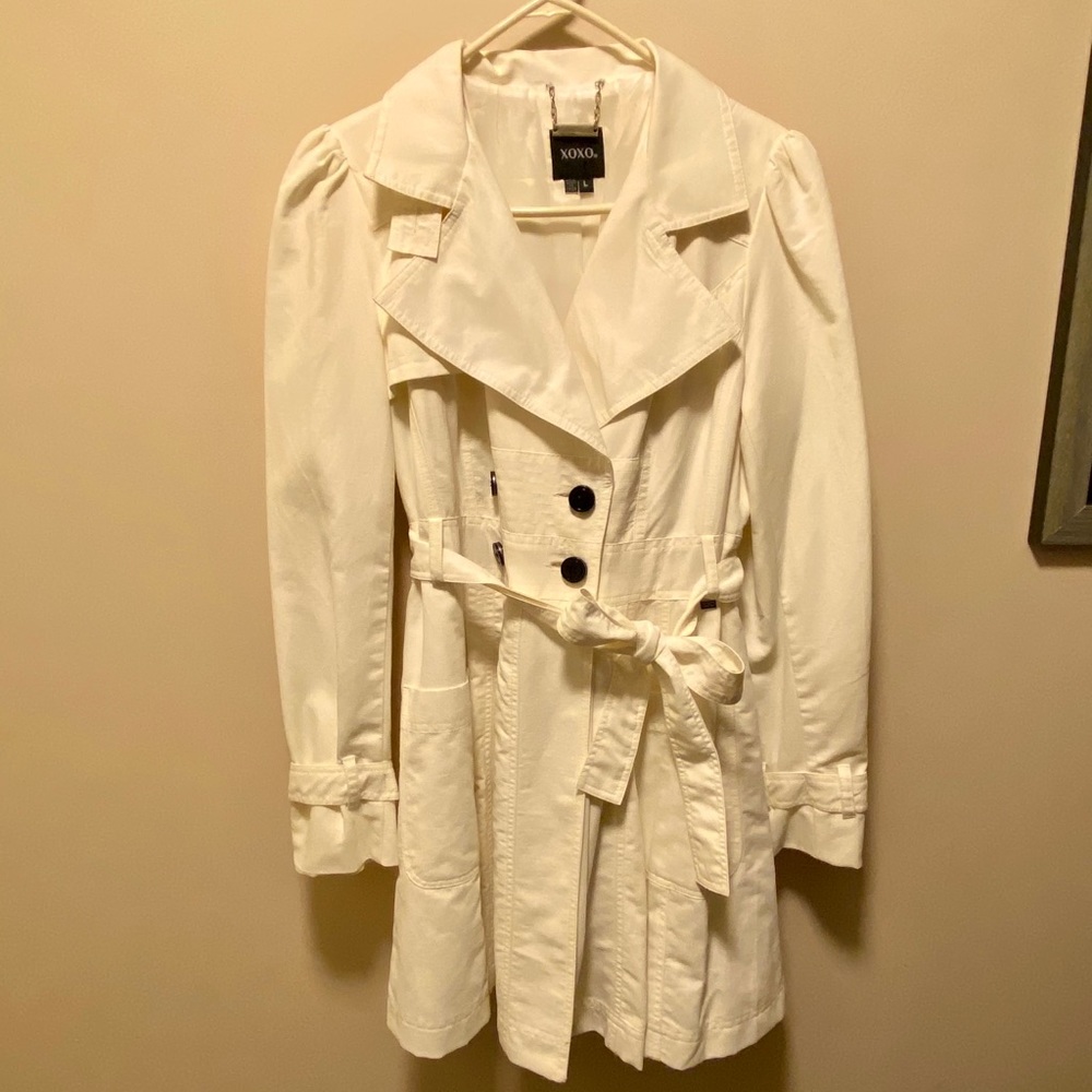 😺XOXO Trench Coat😺